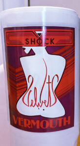 Etichette personalizzate in bobina. Velvet, vermouth di Shock Bar