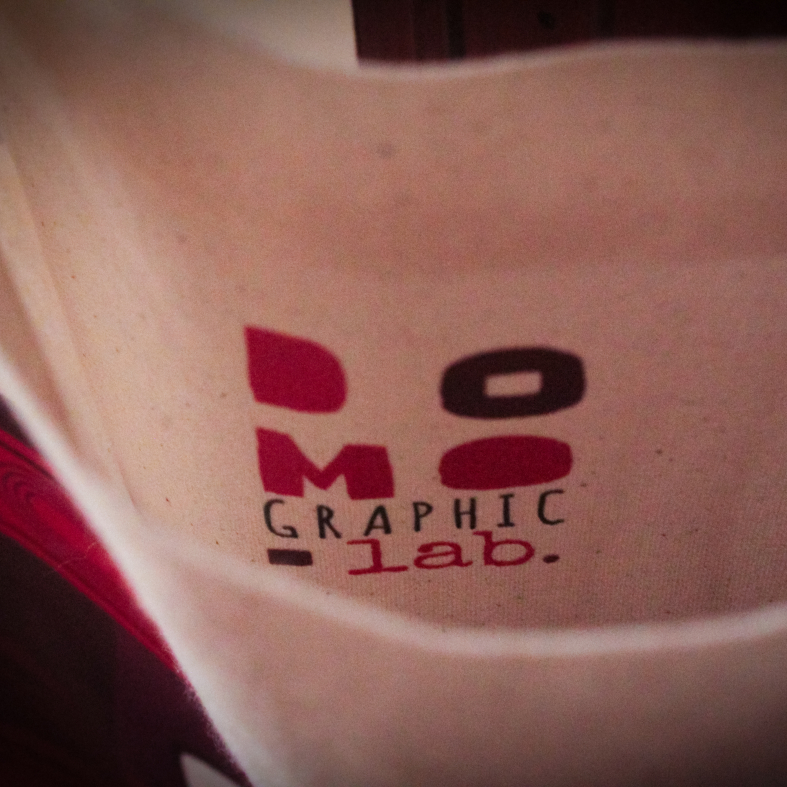 Magliette personalizzate Firenze DTF pressato su tote bag in cotone DOMO Graphic Lab